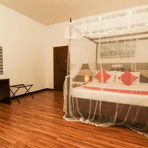 *** Hotel Clove Transit Sri Lanka